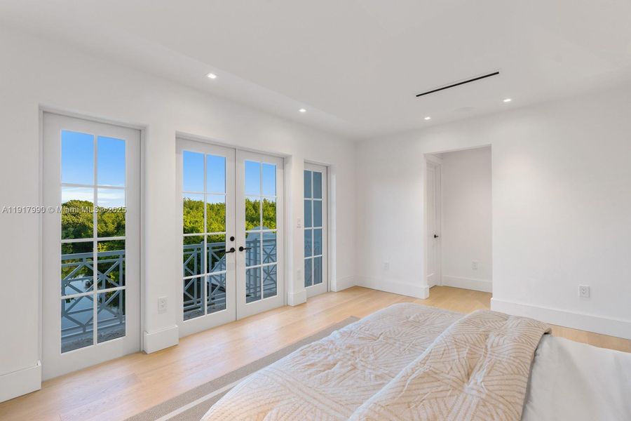 Spacious, unfurnished interior of a new home in , Palm Beach (Image 25). Spacious, unfurnished interior of a new home in , Palm Beach (Image 25).