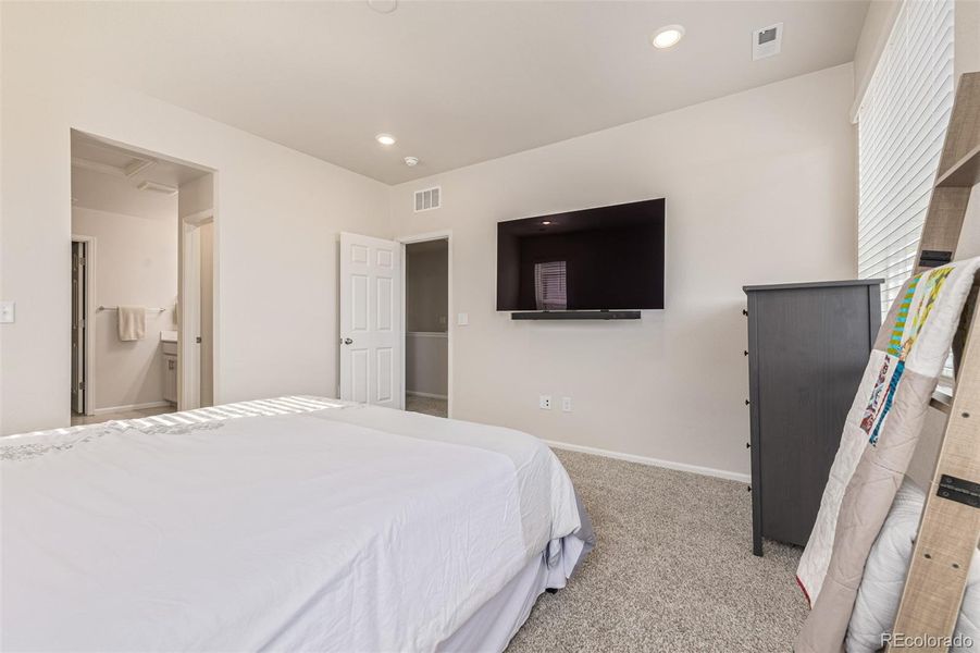 Furnished interior view inside a new home in , Broomfield (Image 14).