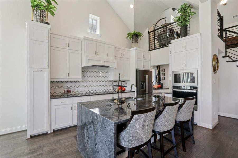 Furnished interior view inside a new home in , Northlake (Image 7).