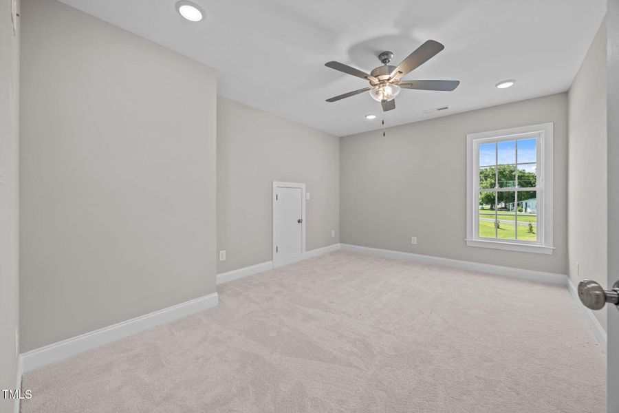 11-web-or-mls-IMG_2001 11-web-or-mls-IMG_2001