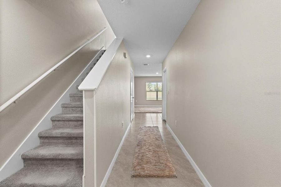 Spacious, unfurnished interior of a new home in Silverstone North, Palmetto (Image 19).