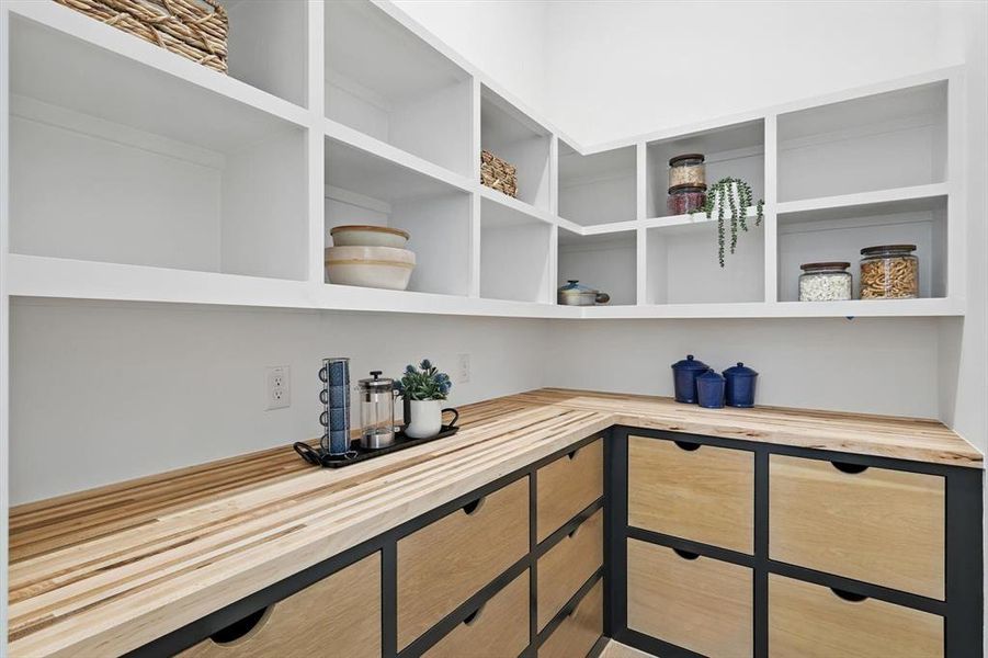 Furnished interior view inside a new home in , Dallas (Image 8). Furnished interior view inside a new home in , Dallas (Image 8).