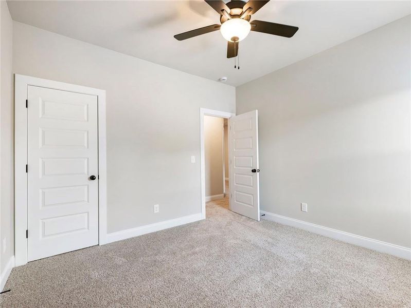Spacious, unfurnished interior of a new home in Apalachee Overlook, Winder (Image 35).