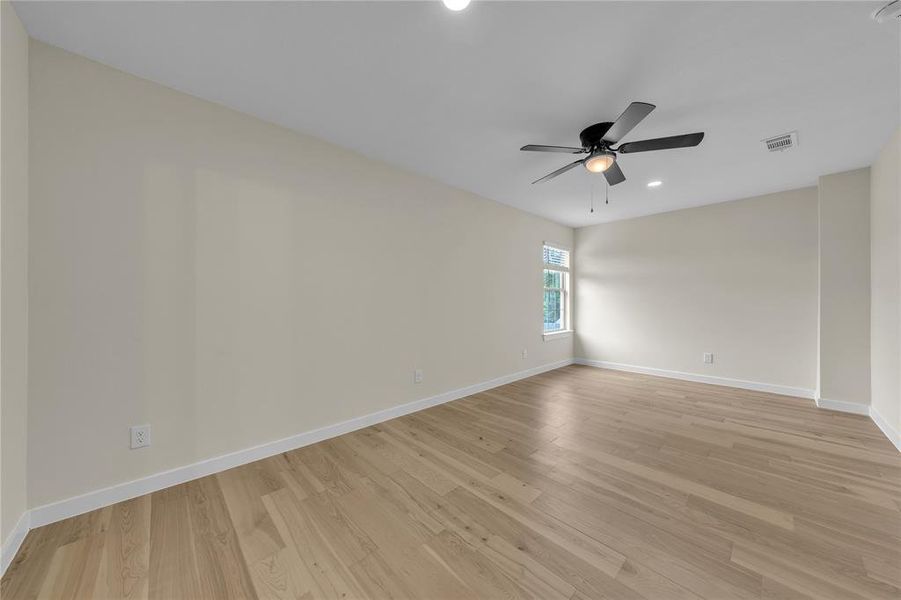 Spacious, unfurnished interior of a new home in , Fort Worth (Image 25). Spacious, unfurnished interior of a new home in , Fort Worth (Image 25).