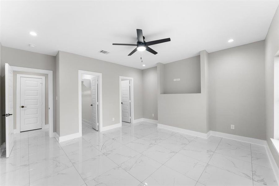 Spacious, unfurnished interior of a new home in , Dallas (Image 15).