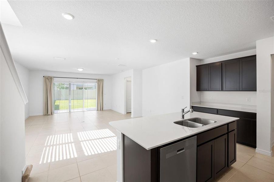 Furnished interior view inside a new home in , Land O' Lakes (Image 10).