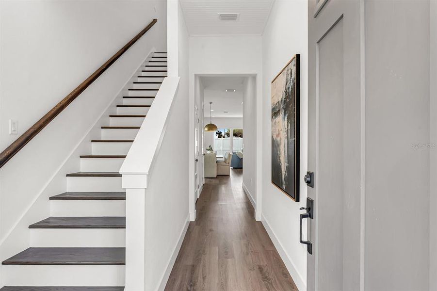 Spacious, unfurnished interior of a new home in , Tampa (Image 51).