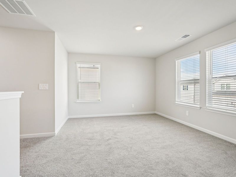 Spacious, unfurnished interior of a new home in Manning Mill, Adairsville (Image 16).