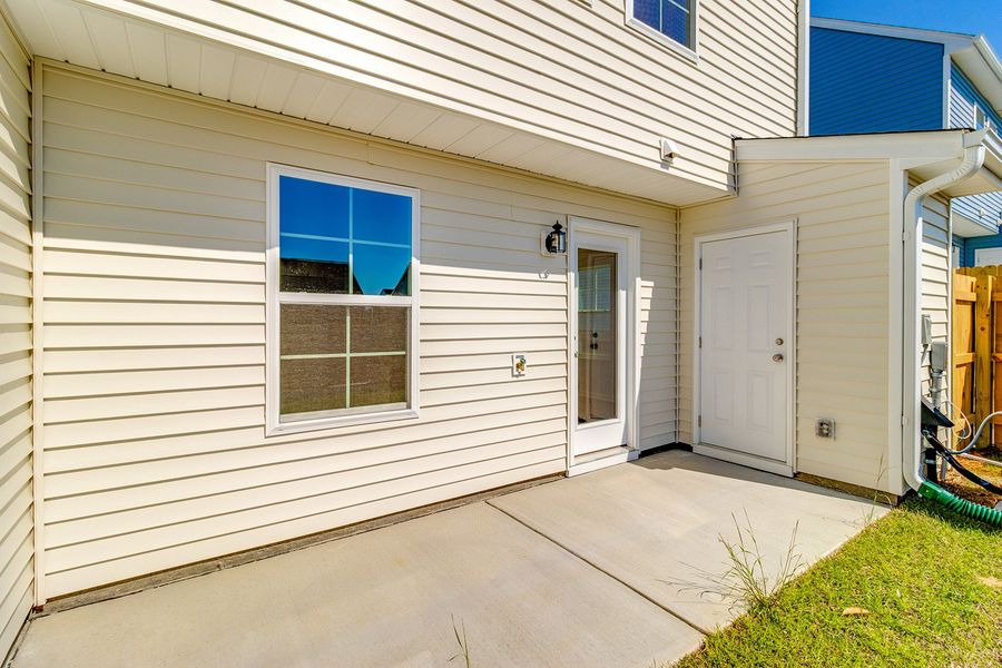 Exterior details and patio area of a home in Astoria, Columbia (Image 3).