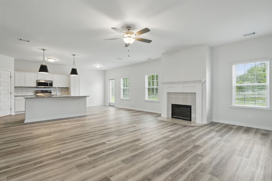 Representative unfurnished interior of a home built from the The Screven - Covenant by RTS Homes in Doctor's Creek, Ludowici (Image 40).