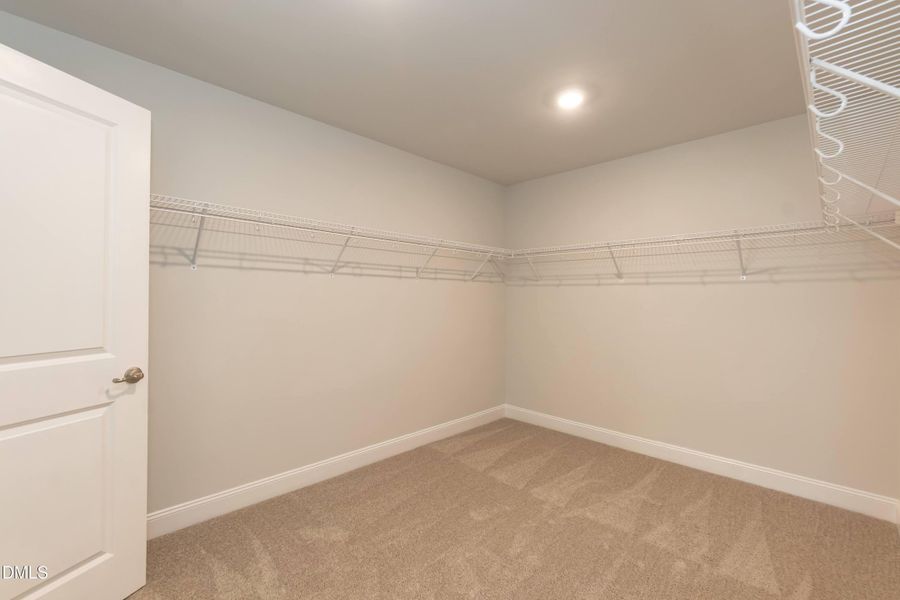 Primary Closet 01