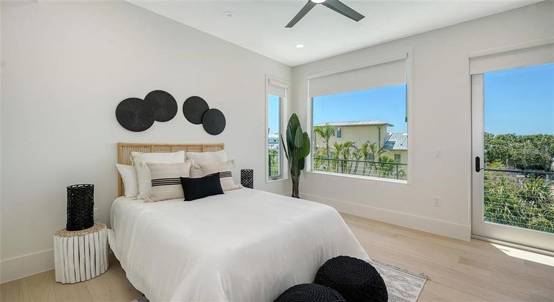 Furnished interior view inside a new home in , Sarasota (Image 55).