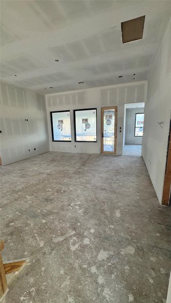 Upstairs game room with balcony overlooking the golf course. Upstairs game room with balcony overlooking the golf course.