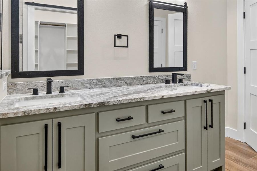 primary bathroom, granite counters, custom cabinets