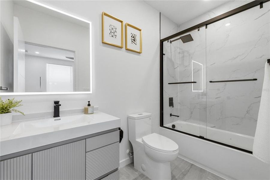 Furnished interior view inside a new home in , St. Petersburg (Image 19).