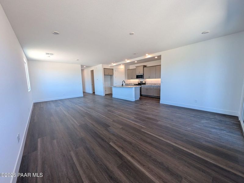 Spacious, unfurnished interior of a new home in South Ranch Western Collection, Prescott (Image 10).