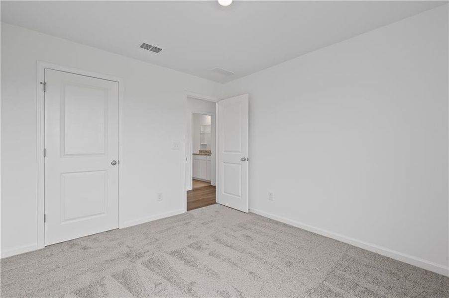 Spacious, unfurnished interior of a new home in Avery Ridge, Gainesville (Image 18).