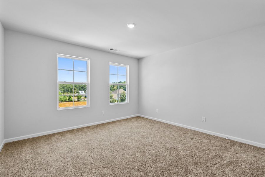 Spacious, unfurnished interior of a new home in Hanes Lake, Winston-Salem (Image 34). Spacious, unfurnished interior of a new home in Hanes Lake, Winston-Salem (Image 34).