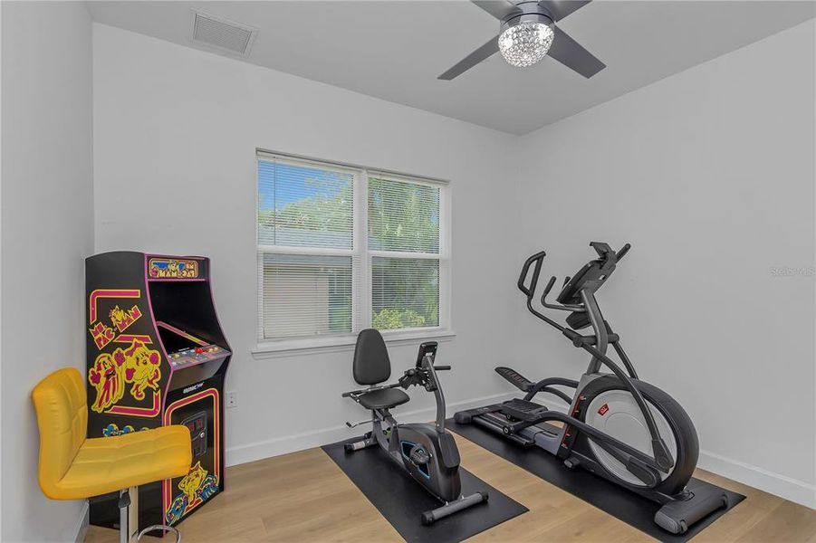 Furnished interior view inside a new home in , Tarpon Springs (Image 46).