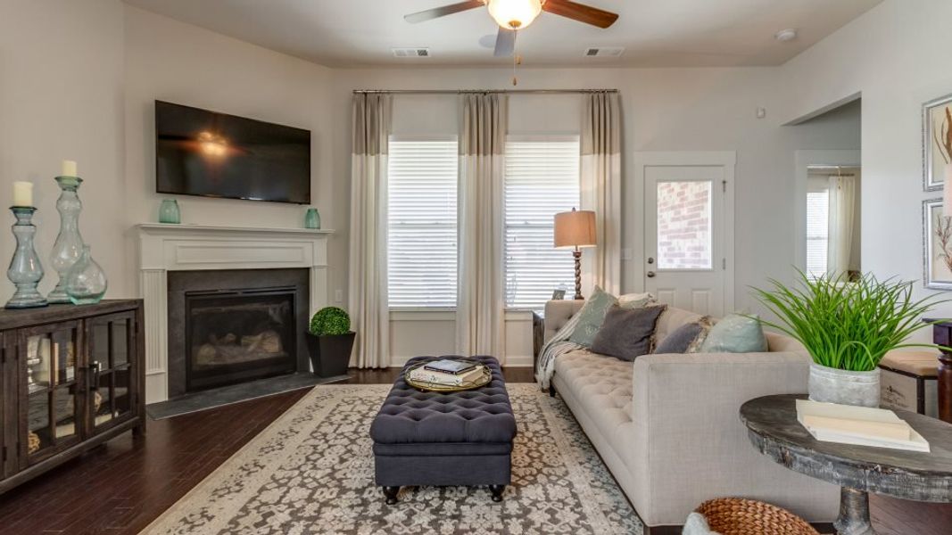 Vineyard-Grove Classic Collection Rosemary Family Room