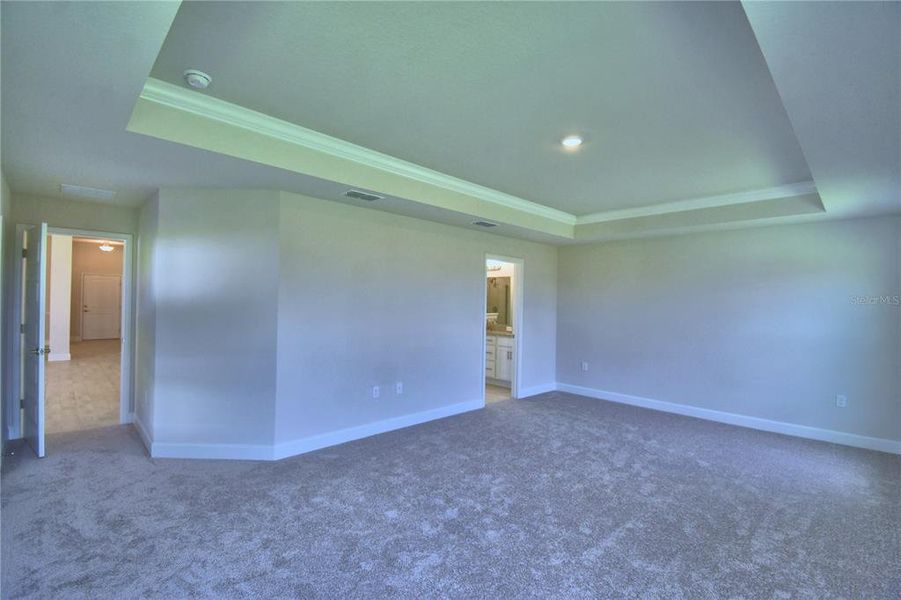 Spacious, unfurnished interior of a new home in Lake Juliana Estates, Auburndale (Image 31).