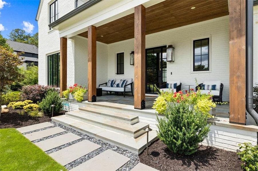 Exterior details and patio area of a home in , Roswell (Image 3).