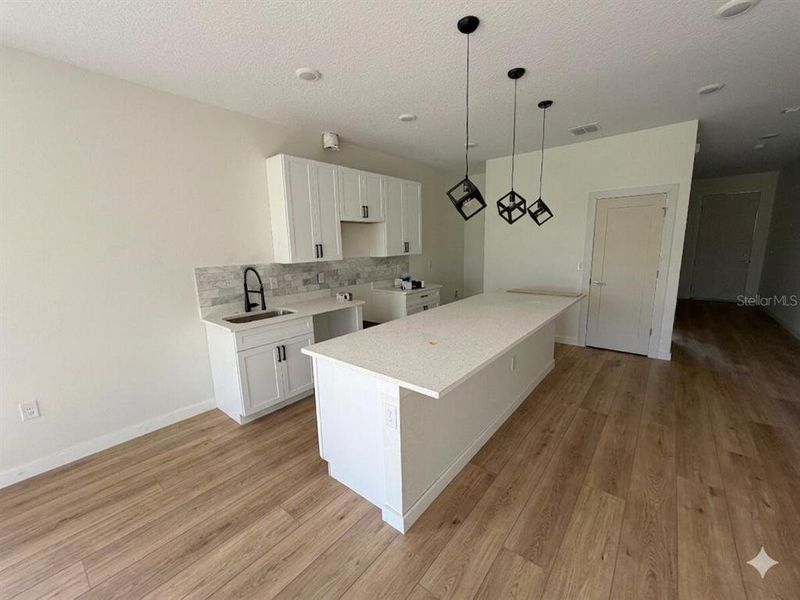 Furnished interior view inside a new home in , Orlando (Image 4).