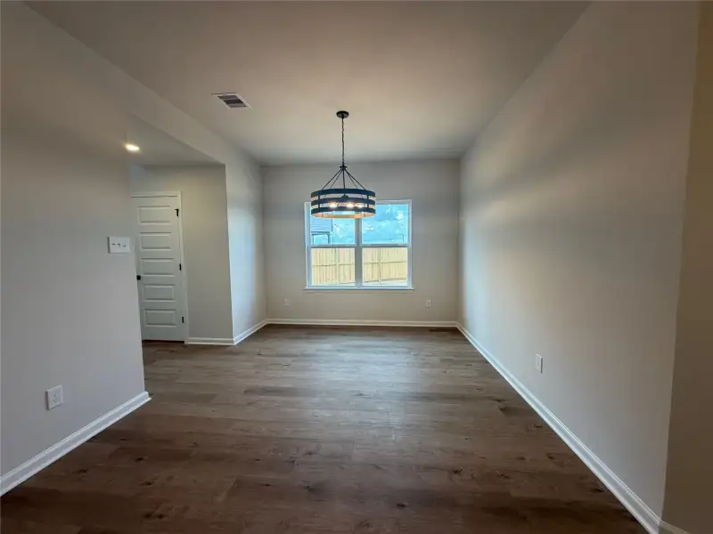 Spacious, unfurnished interior of a new home in La Segarra, Brookshire (Image 11).