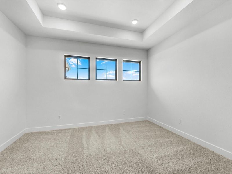 Spacious, unfurnished interior of a new home in Fulshear Lakes, Fulshear (Image 17).