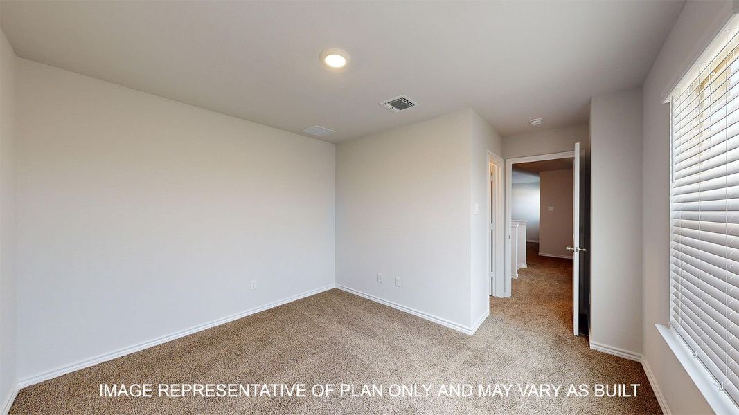 Spacious, unfurnished interior of a new home in Turnbo Ranch Traditions, Killeen (Image 22).