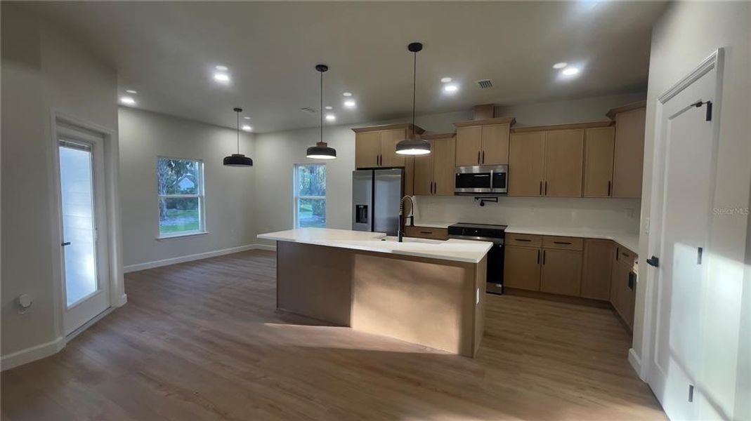 Furnished interior view inside a new home in , Chiefland (Image 10).