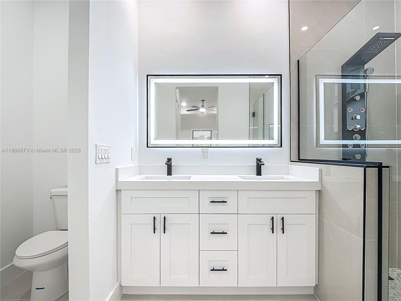 Image 37 of a home in .