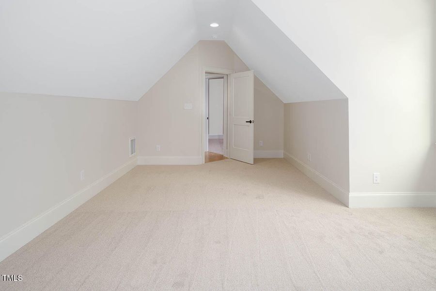 20 Water Willow Lni nterior-33