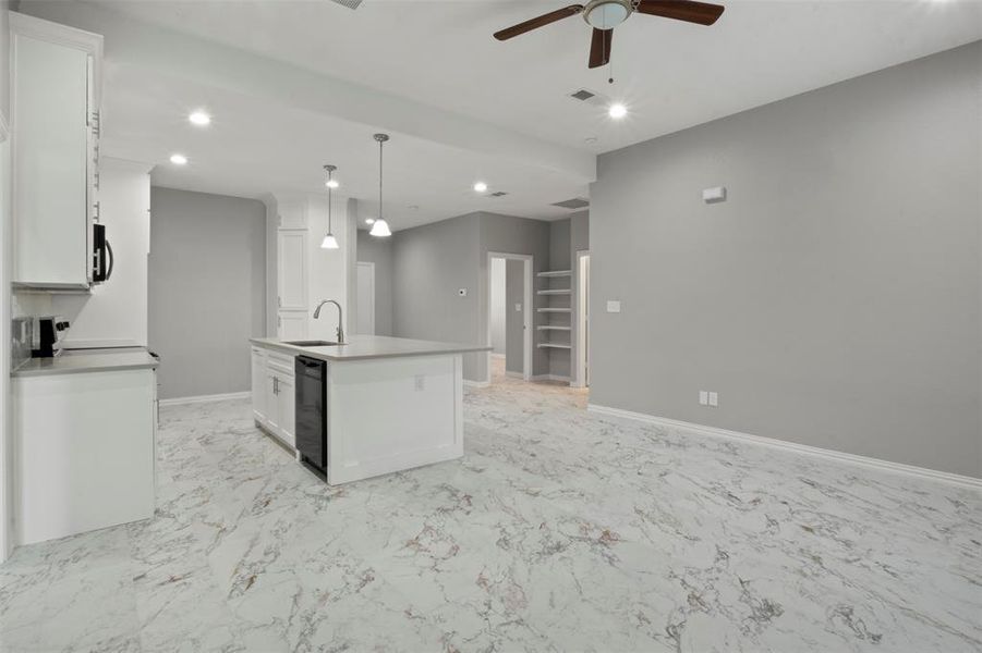 Spacious, unfurnished interior of a new home in , Dallas (Image 16). Spacious, unfurnished interior of a new home in , Dallas (Image 16).