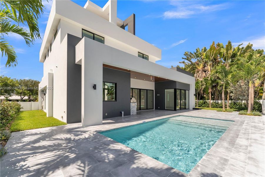 Image 36 of a home in .