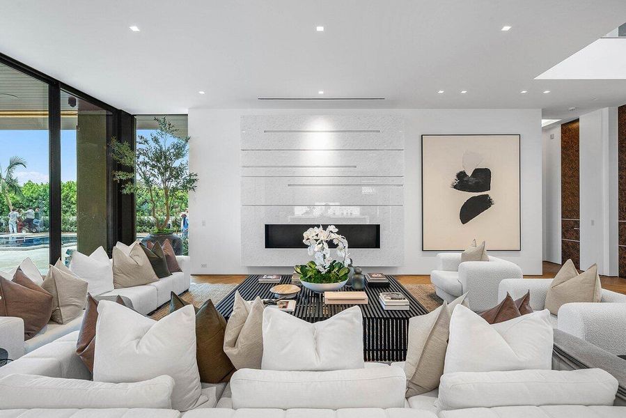 004-126SpinnakerLane-Jupiter-FL-33477-SM