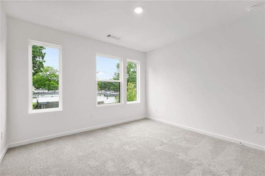 Spacious, unfurnished interior of a new home in , Atlanta (Image 15).