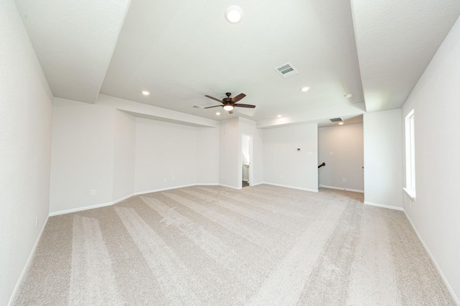 Spacious, unfurnished interior of a new home in Bluestem, Brookshire (Image 21).