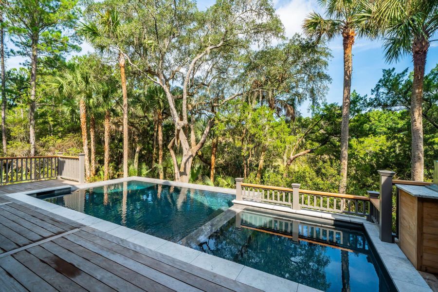 Exterior details and patio area of a home in , Kiawah Island (Image 3).