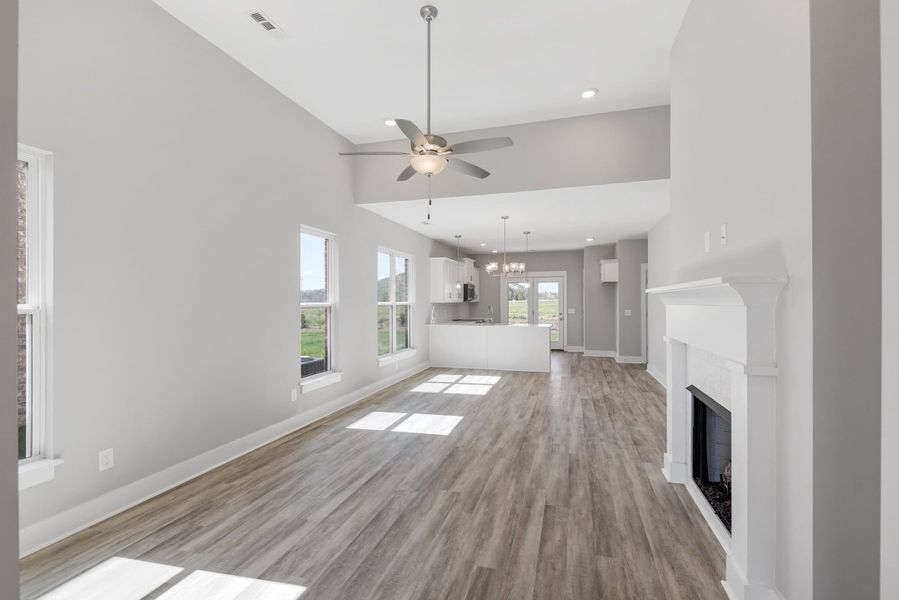 Spacious, unfurnished interior of a new home in Westfield Garden Homes, Gallatin (Image 4).