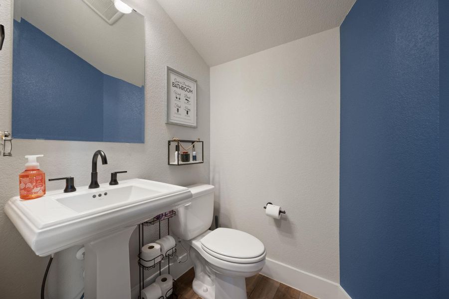 Furnished interior view inside a new home in 6 Creeks, Kyle (Image 23). Furnished interior view inside a new home in 6 Creeks, Kyle (Image 23).