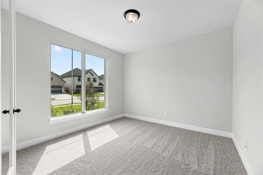 Spacious, unfurnished interior of a new home in Sunterra (Katy ISD), Katy (Image 14). Spacious, unfurnished interior of a new home in Sunterra (Katy ISD), Katy (Image 14).