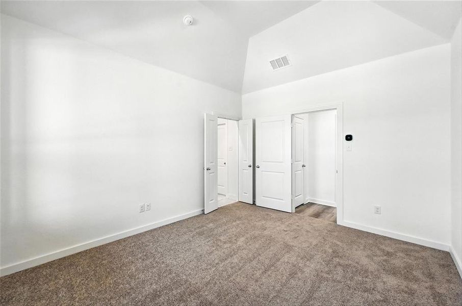 Spacious, unfurnished interior of a new home in Talia, Mesquite (Image 18).