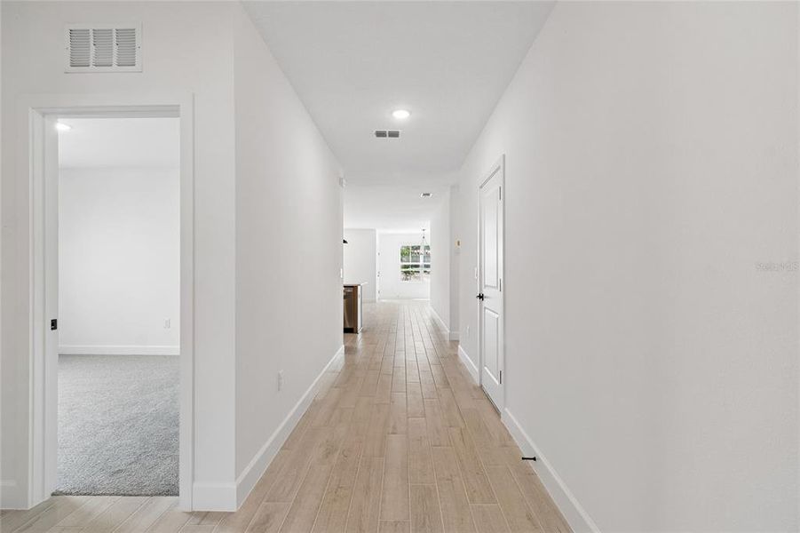 Spacious, unfurnished interior of a new home in Aspire at The Pines, Dunnellon (Image 14).