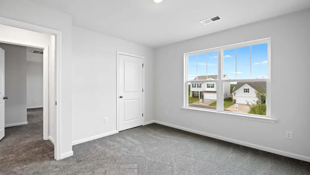 Spacious, unfurnished interior of a new home in Russell Place, Spartanburg (Image 23).