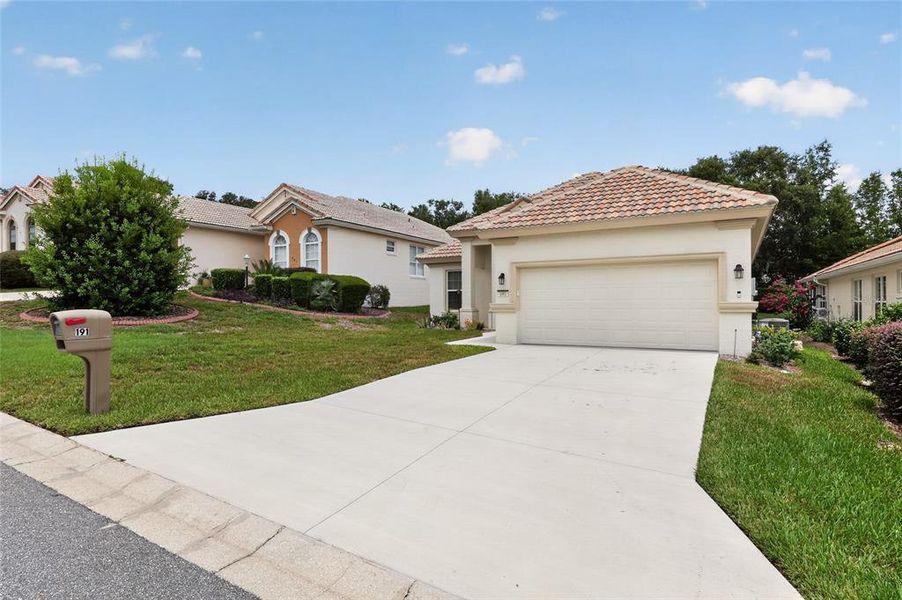 Front exterior of a new home in , Hernando, FL, highlighting curb appeal (Image 27). Front exterior of a new home in , Hernando, FL, highlighting curb appeal (Image 27).
