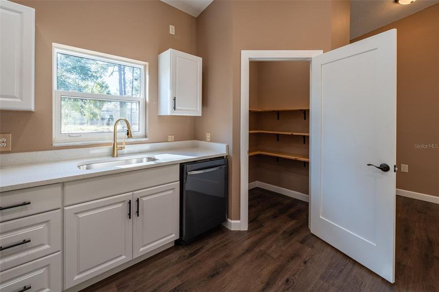 Furnished interior view inside a new home in , Spring Hill (Image 13).
