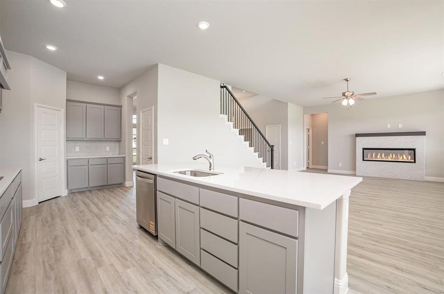 Furnished interior view inside a new home in , Waxahachie (Image 11).
