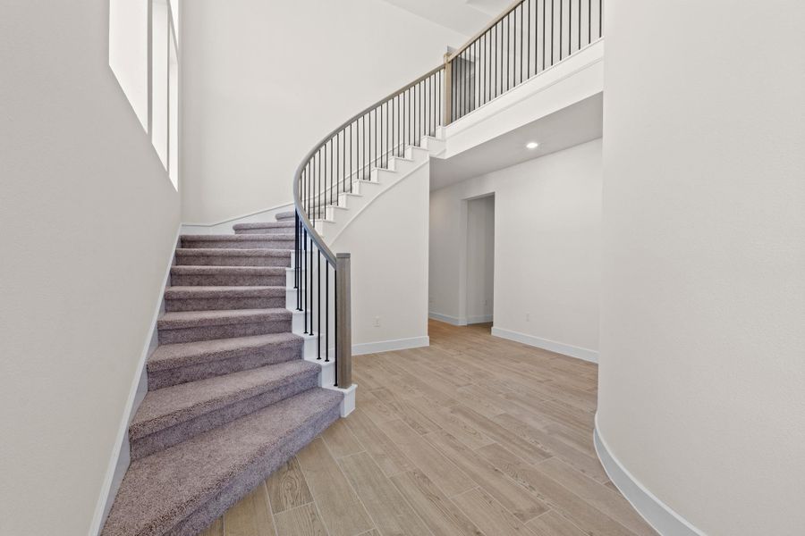 Spacious, unfurnished interior of a new home in Parmer Ranch, Georgetown (Image 16). Spacious, unfurnished interior of a new home in Parmer Ranch, Georgetown (Image 16).
