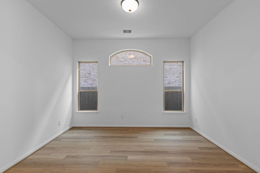 Spacious, unfurnished interior of a new home in Pomona, Manvel (Image 15).